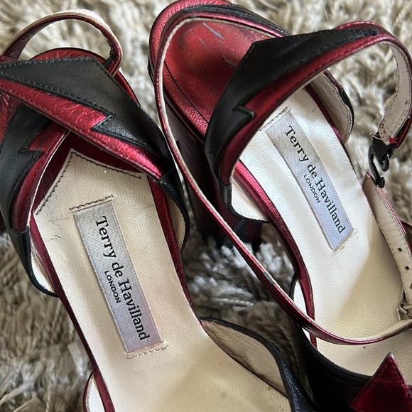 TERRY DE HAVILLAND - ZIA RED/BLACK LUXURY BLOCK HEEL - Picture 9 of 13